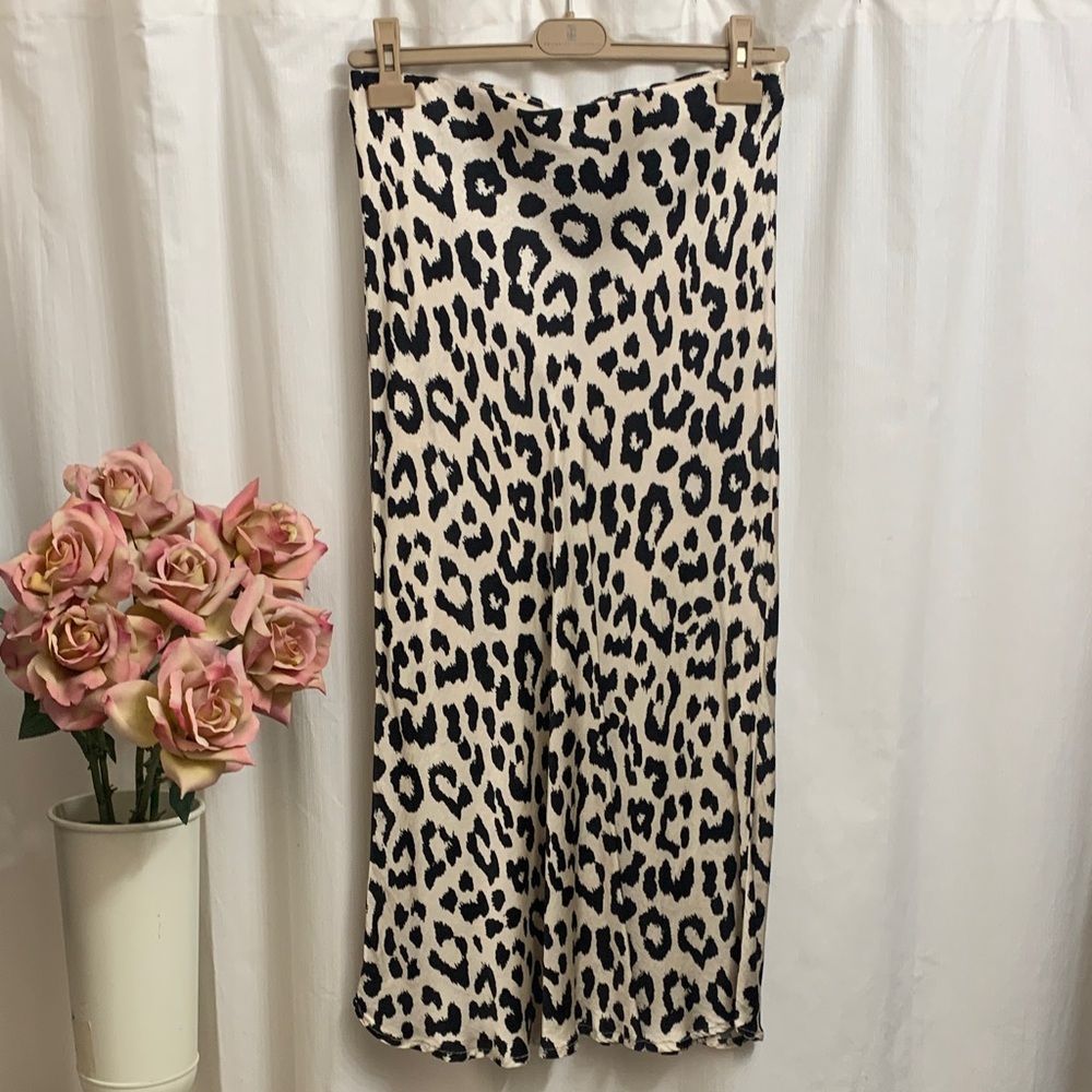 H&M Satin Leopard Print Long Skirt Bias Cut In Cream & Black Silky Fabric